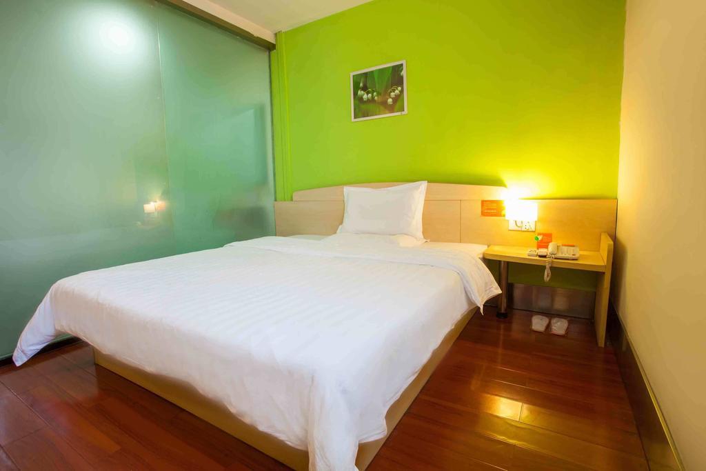7Days Inn Wuzhou South Railway Station Cangwu Kamer foto