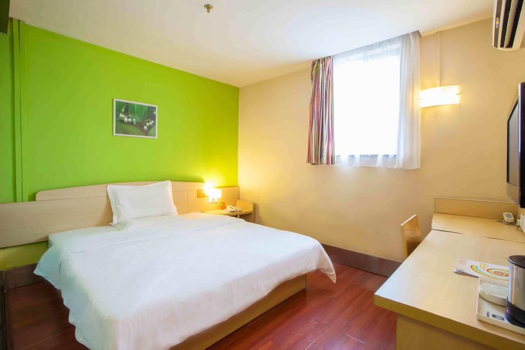 7Days Inn Wuzhou South Railway Station Cangwu Kamer foto