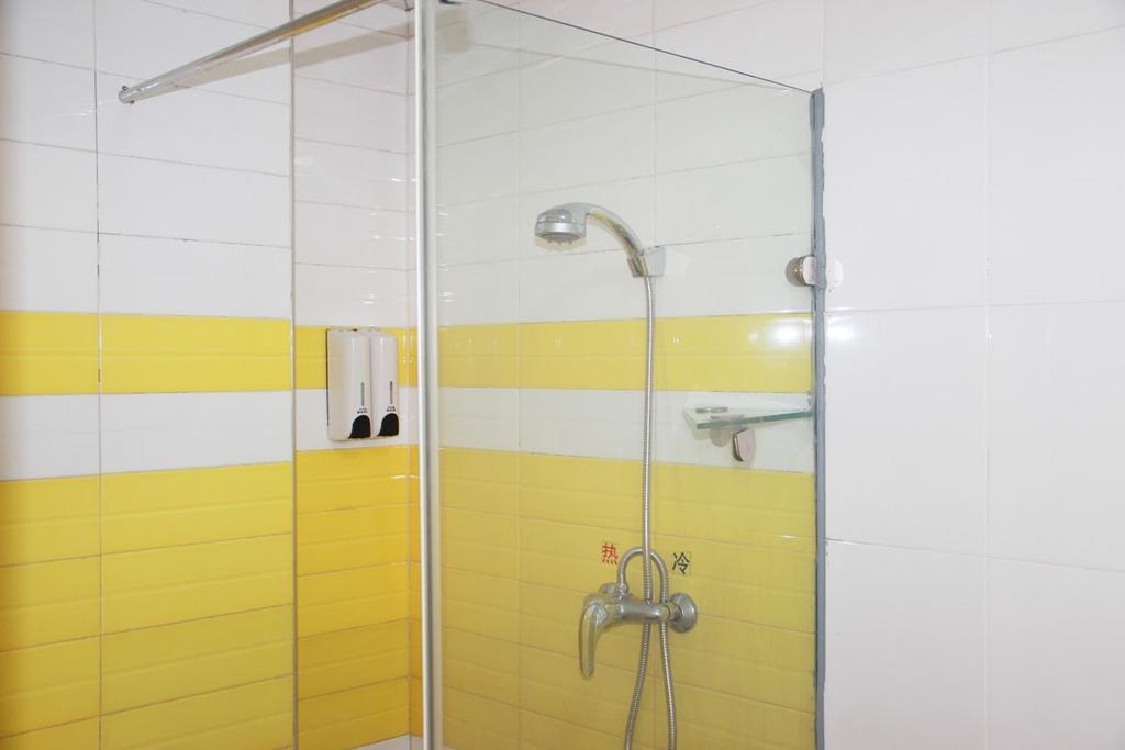 7Days Inn Wuzhou South Railway Station Cangwu Kamer foto